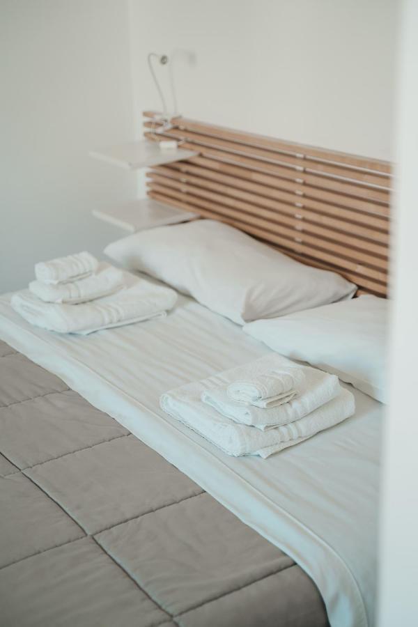 タラント Dimora Mariu Bed & Breakfast エクステリア 写真