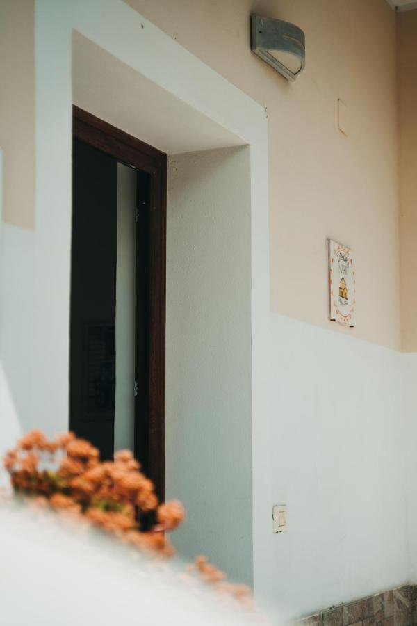 タラント Dimora Mariu Bed & Breakfast エクステリア 写真