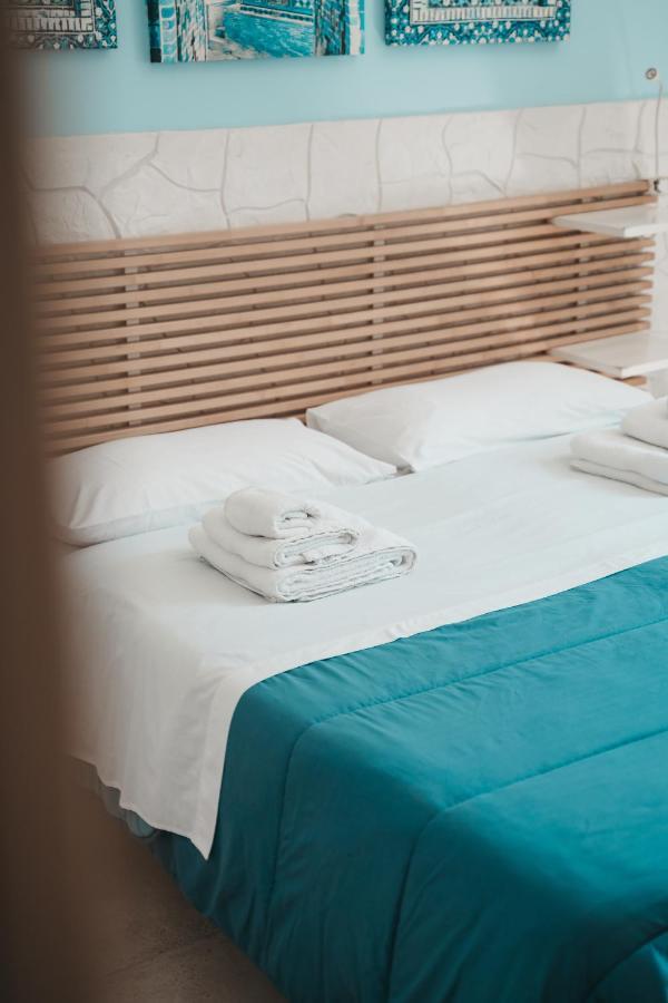 タラント Dimora Mariu Bed & Breakfast エクステリア 写真